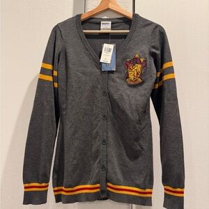 NWT Harry Potter gryffindor cardigan universal studios in gray Sz M